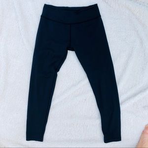 Beyond Yoga Black Cropped Leggings